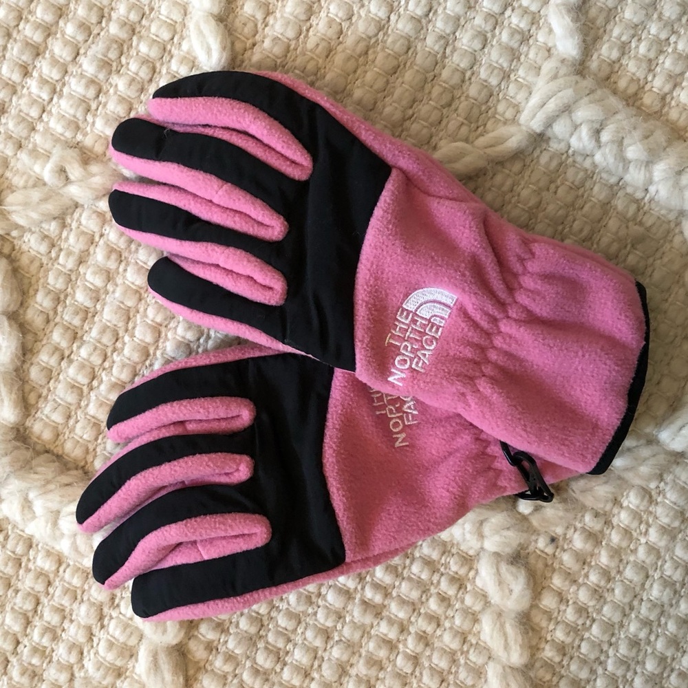 Women’s North Face Gloves